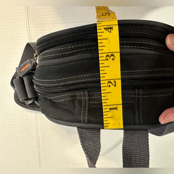 Ricardo Beverly Hills Crossbody Shoulder Black Bag Compartments Pre-owned - Picture 14 of 14